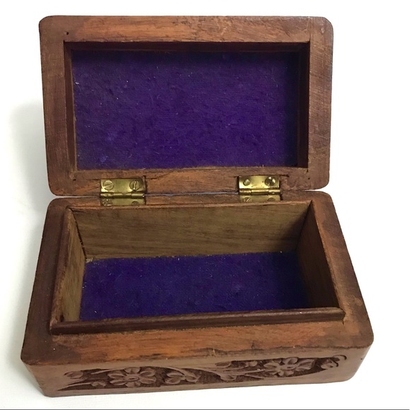 Vintage Handmade Wooden Box Handcarved - Picture 4 of 16